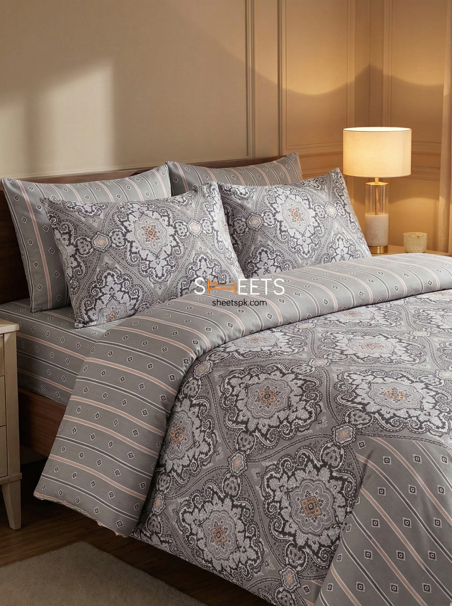 Abstract Waves | Comforter Set