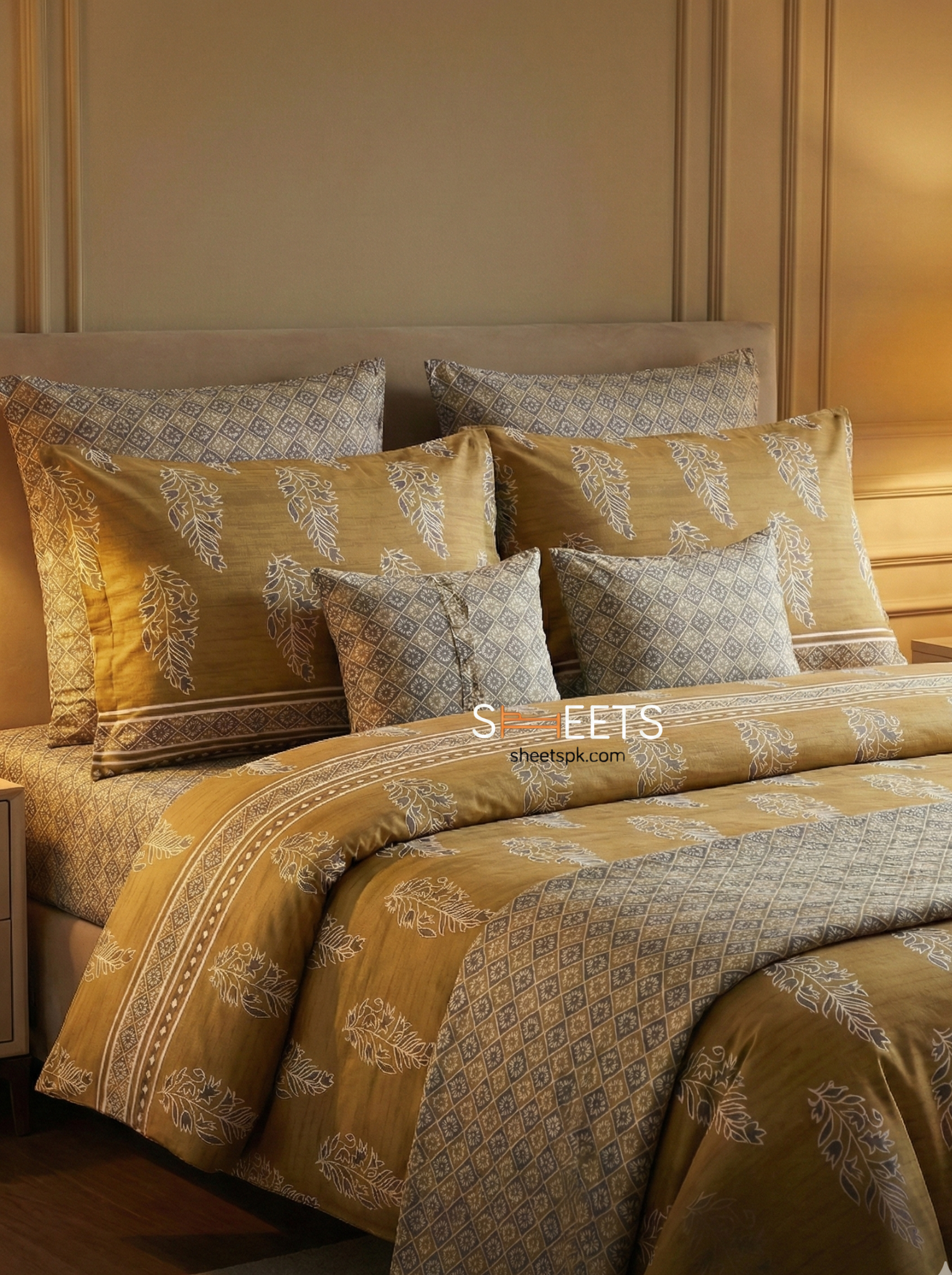 Cosmic Dust | Comforter Set